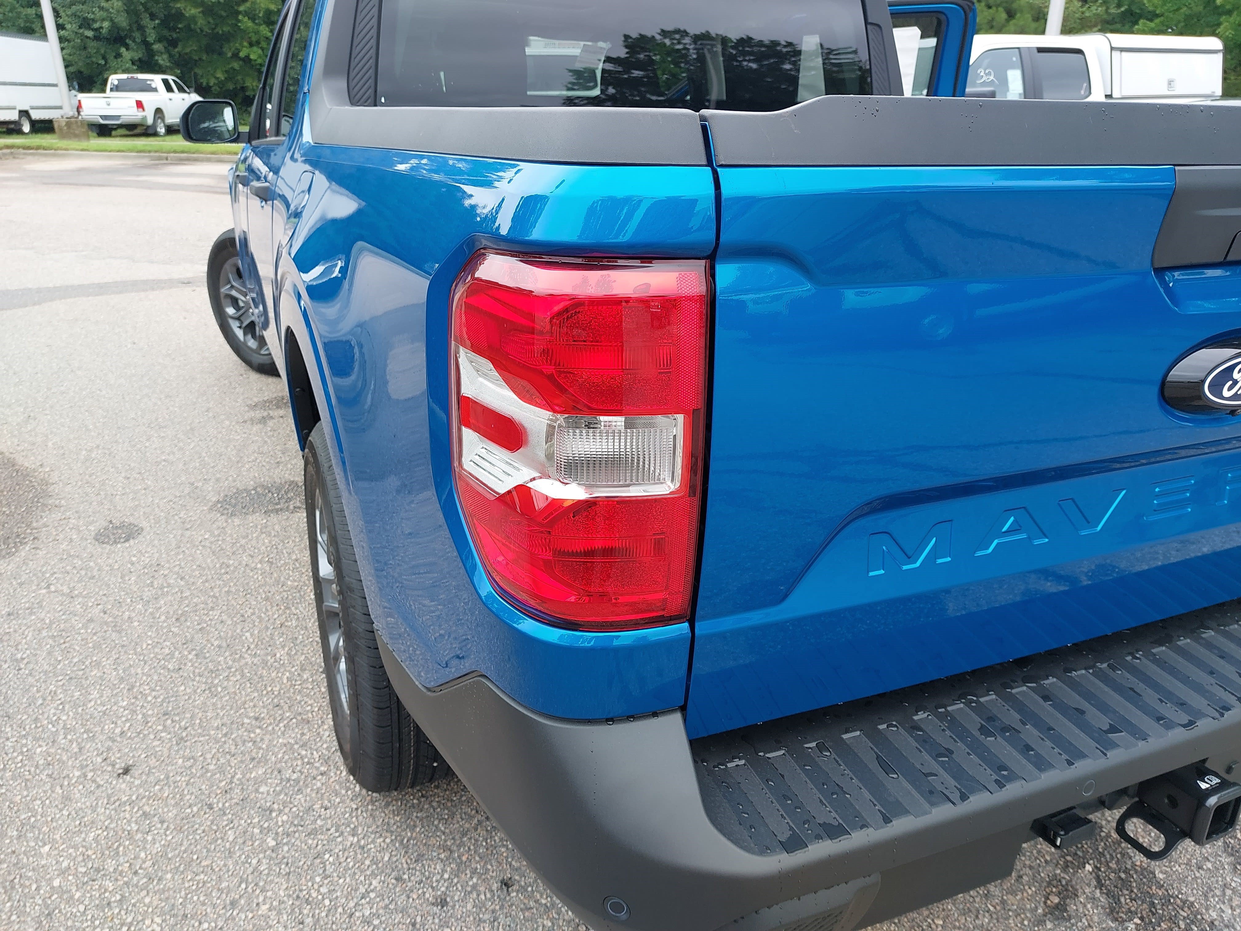 New 2026 Ford Maverick XLT w/ XLT Luxury Package FWD image 36