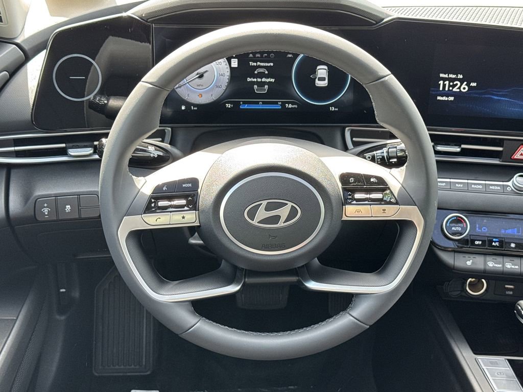 New 2025 Hyundai Elantra SEL FWD image 24