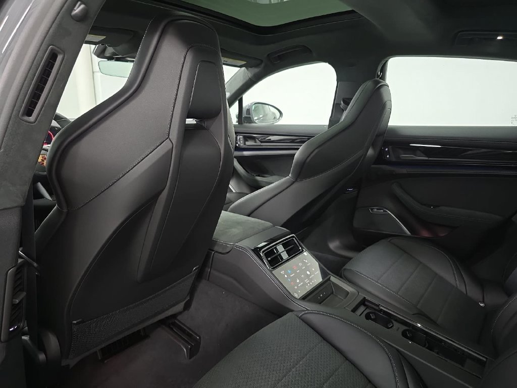 New 2026 Porsche Panamera GTS AWD/4WD image 28