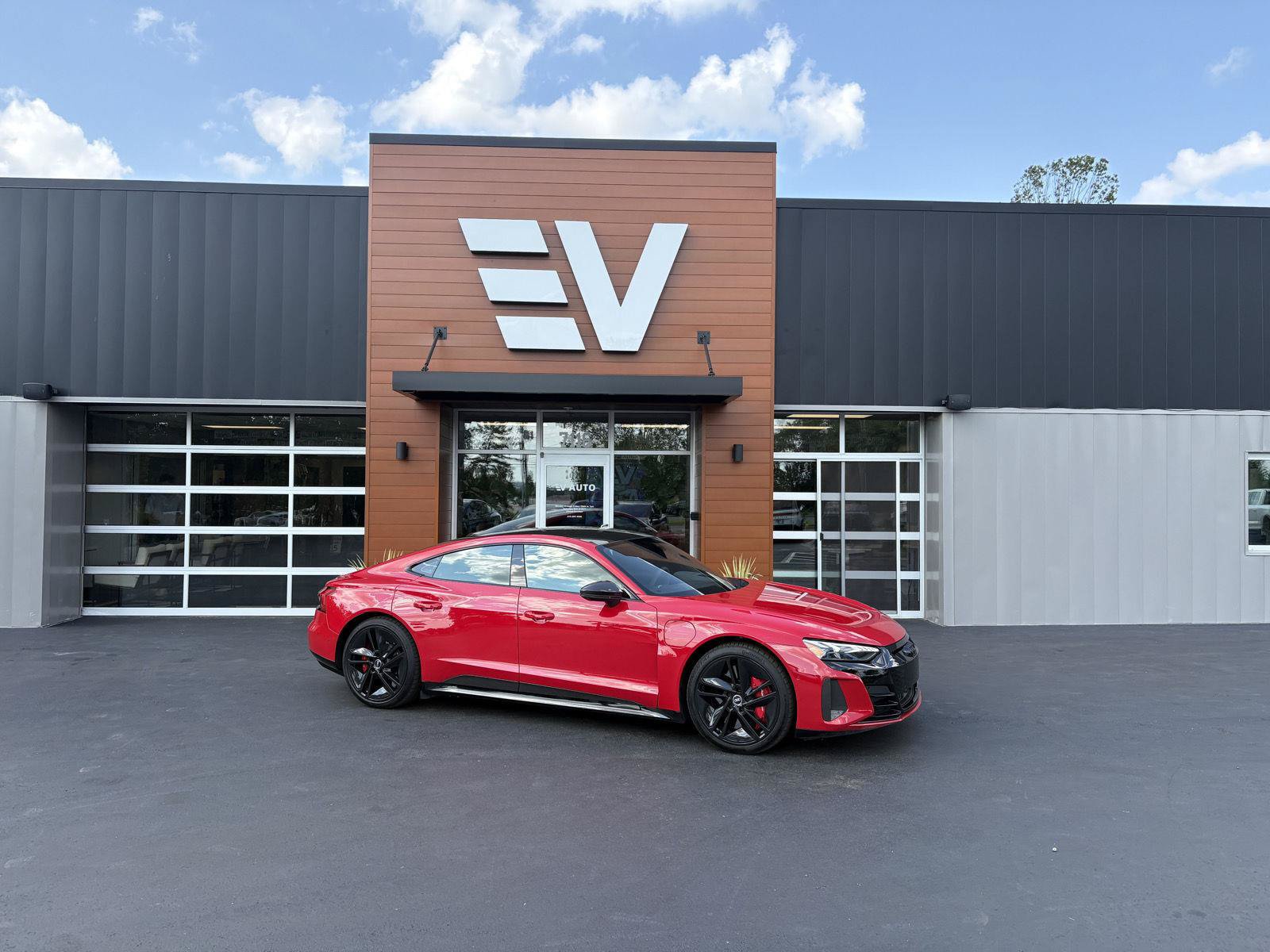 Used 2022 Audi RS e-tron GT w/ Year 1 Package AWD/4WD image 1