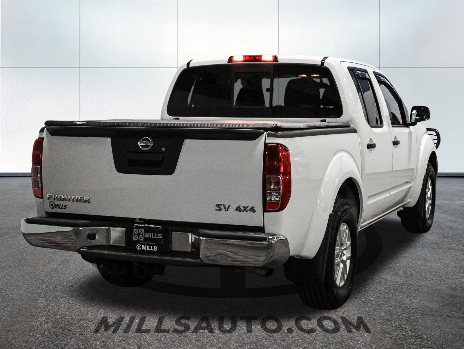 Used 2019 Nissan Frontier SV image 7