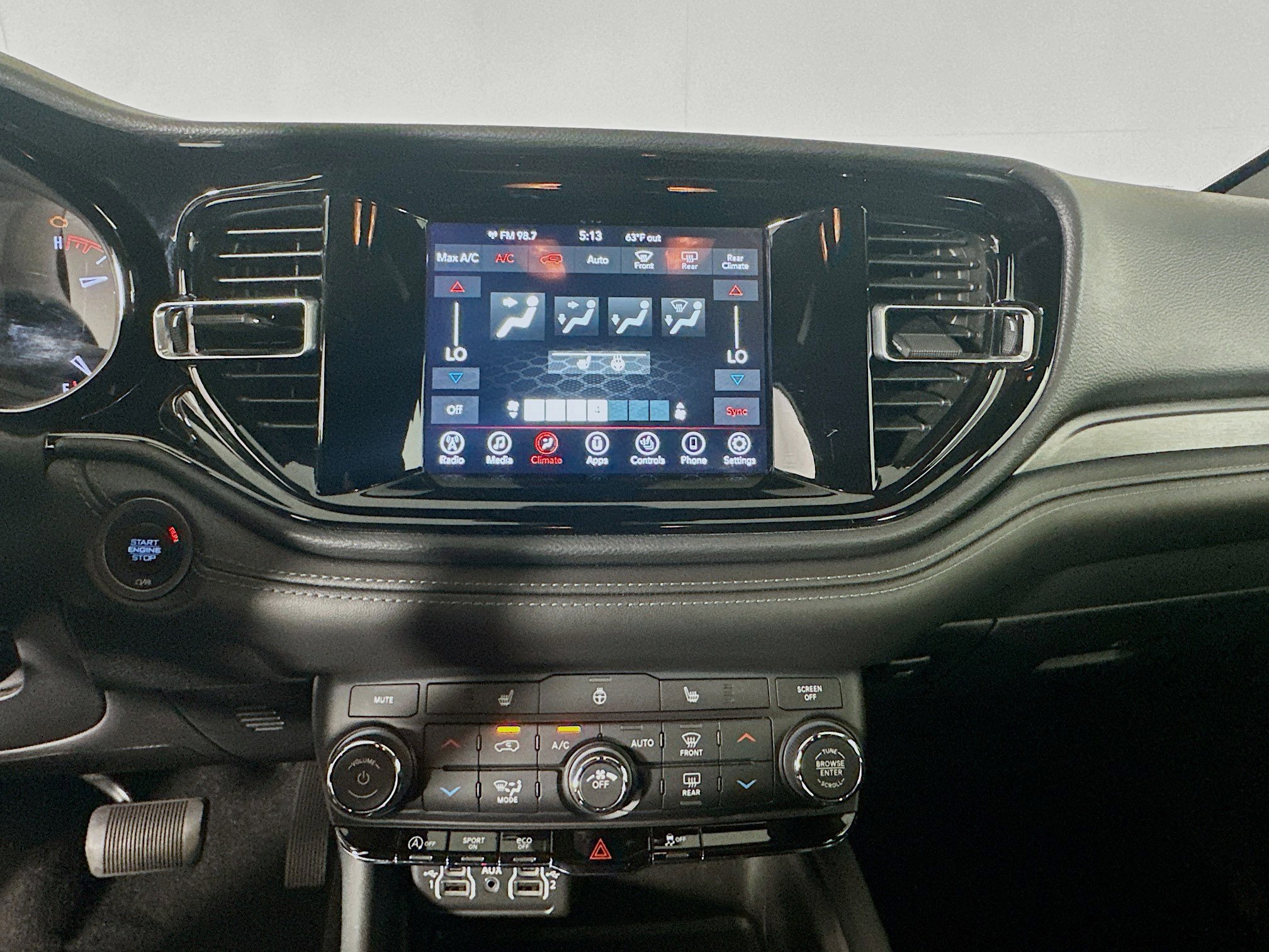 Used 2024 Dodge Durango SXT image 23