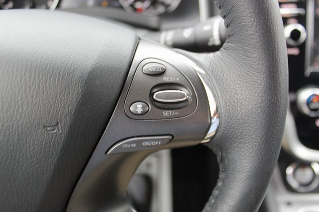 Used 2024 Nissan Murano SV w/ SV Midnight Edition Package image 18