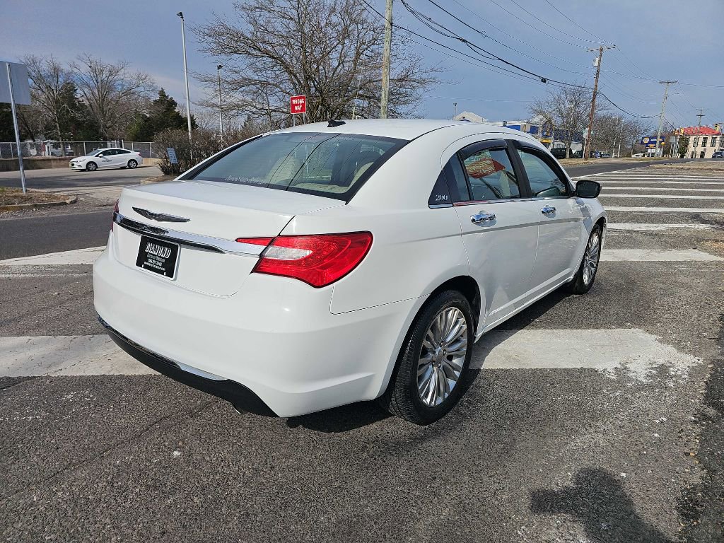 Used 2012 Chrysler 200 Limited image 5