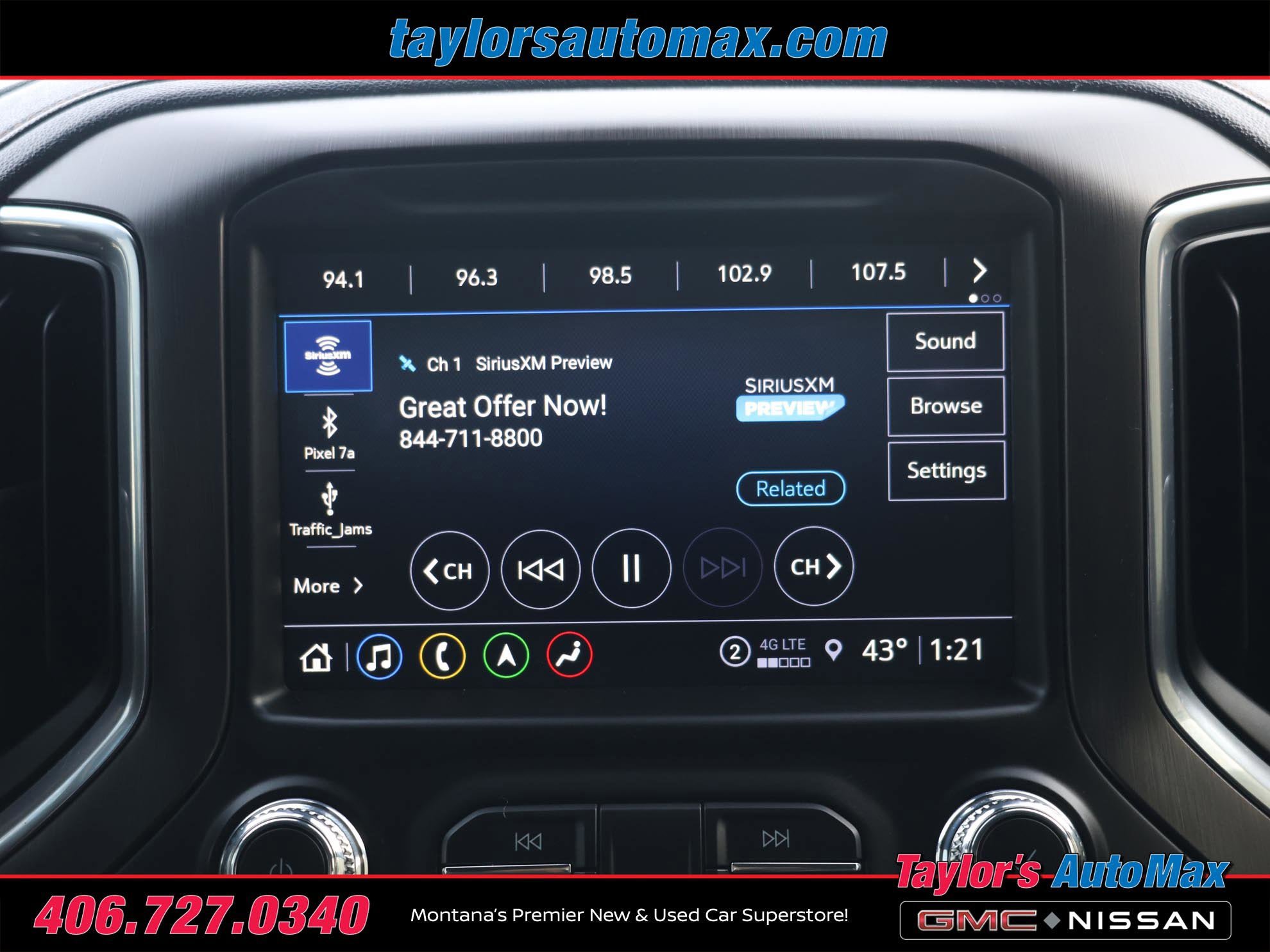 Used 2021 GMC Sierra 1500 AT4 w/ AT4 Value Package AWD/4WD image 13