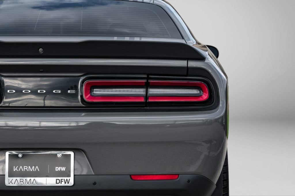 Used 2018 Dodge Challenger R/T image 42