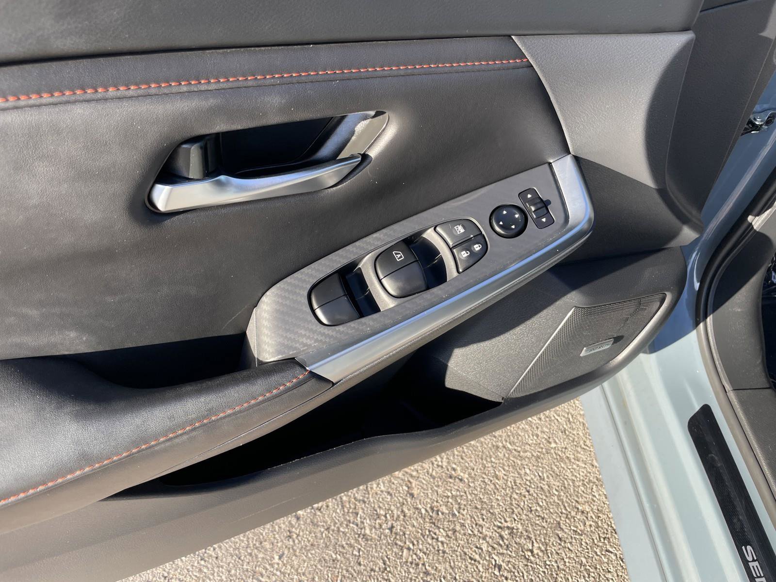 Used 2024 Nissan Sentra SR w/ SR Premium Package image 11