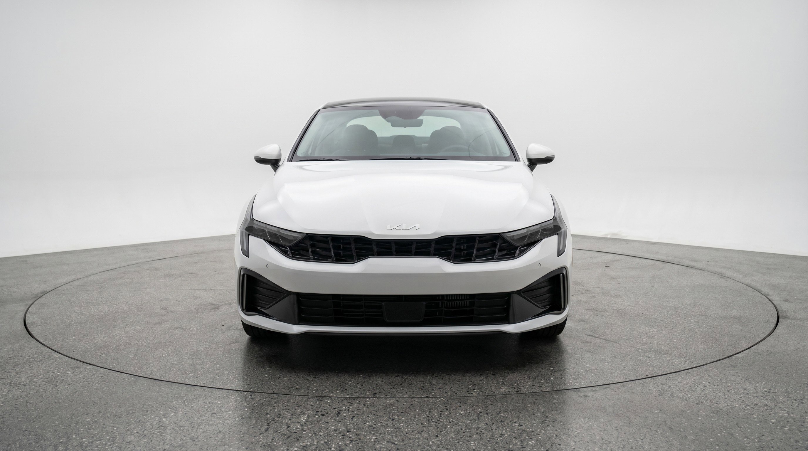 Used 2025 Kia K5 LXS FWD image 2