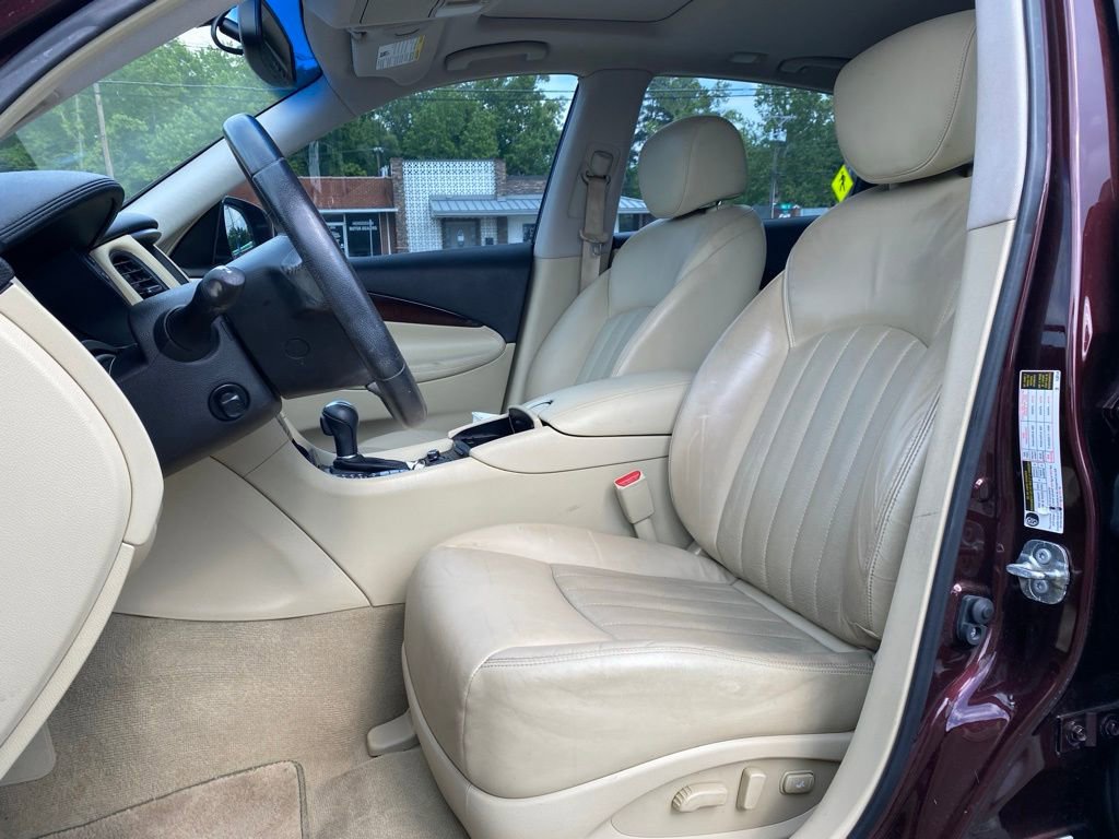 Used 2016 INFINITI QX50 2WD w/ Deluxe Touring Package image 10