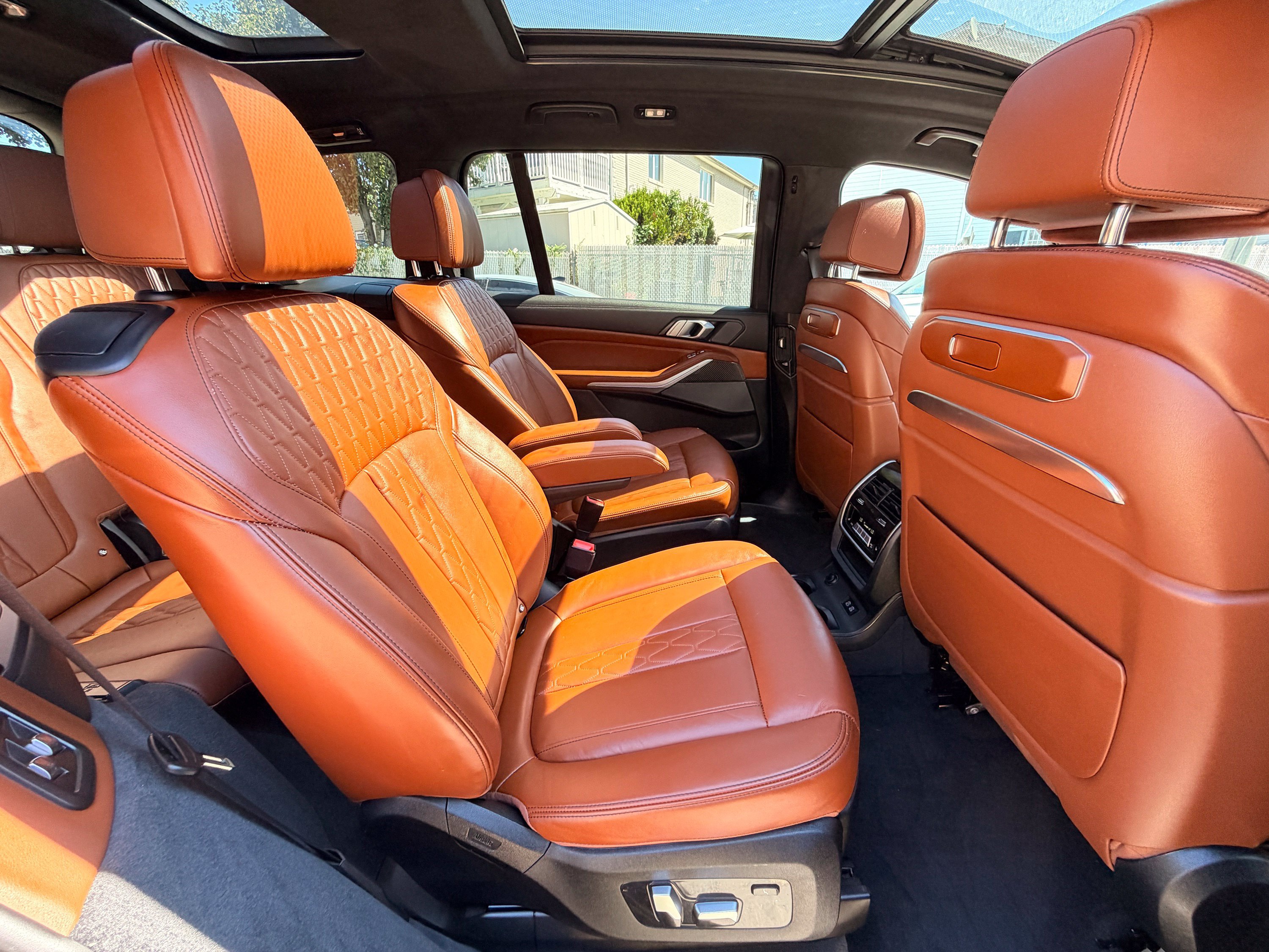 Used 2023 BMW X7 M60i w/ Executive Package AWD/4WD image 21