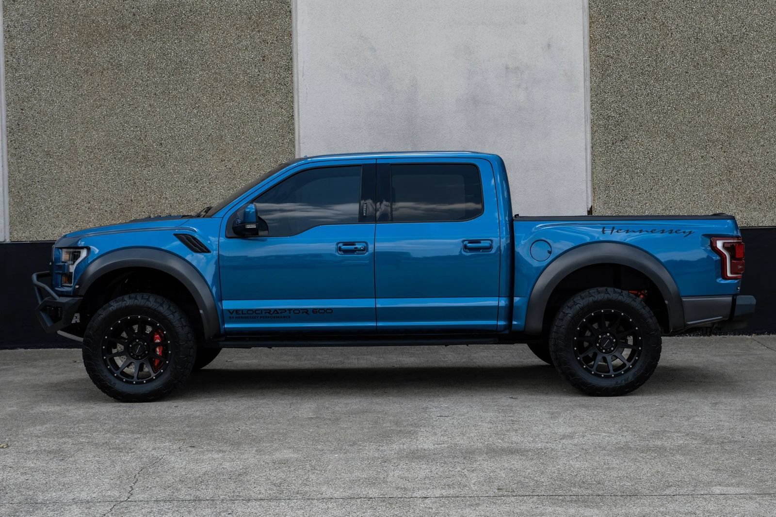 Used 2019 Ford F150 Raptor w/ Equipment Group 802A Luxury AWD/4WD image 7