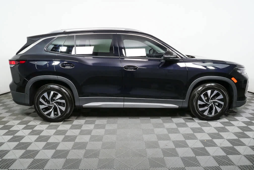 New 2026 Volkswagen Tiguan S FWD image 2