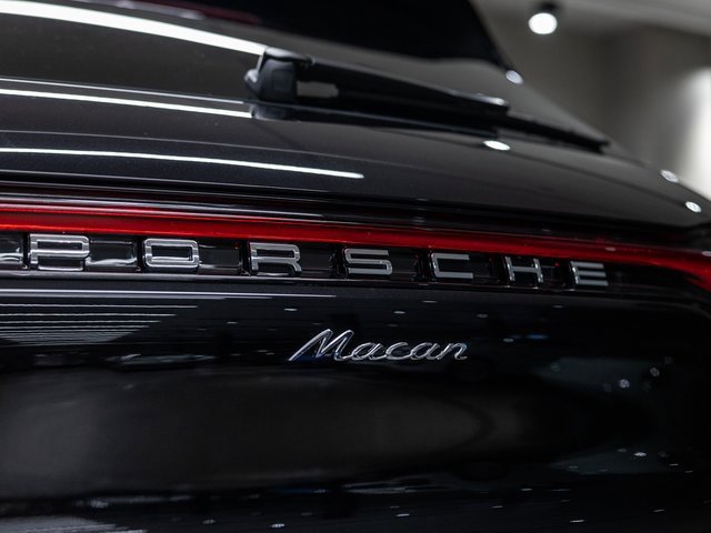 New 2026 Porsche Macan image 19