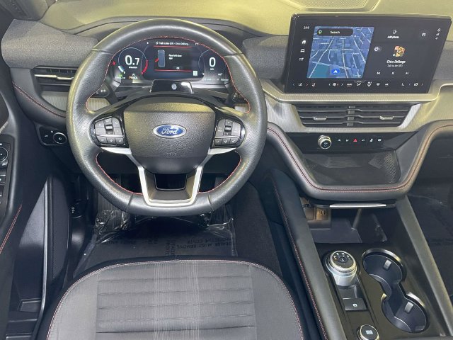 Used 2025 Ford Explorer ST-Line w/ ST-Line Street Pack AWD/4WD image 28