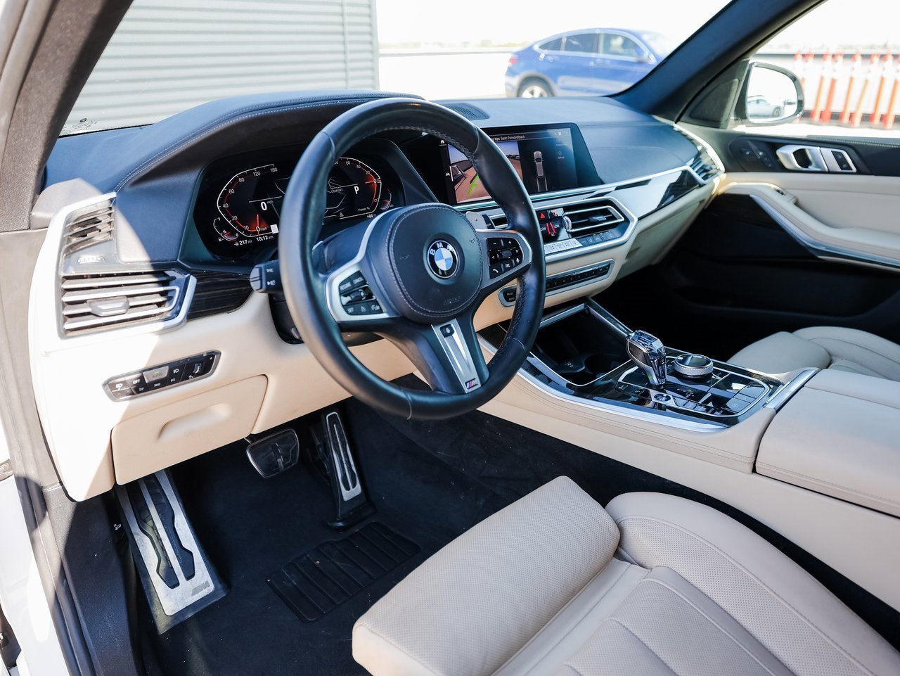 Used 2021 BMW X5 xDrive40i w/ M Sport Package image 5