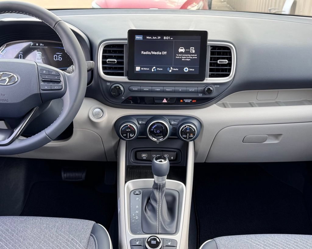 New 2026 Hyundai Venue SEL FWD image 3