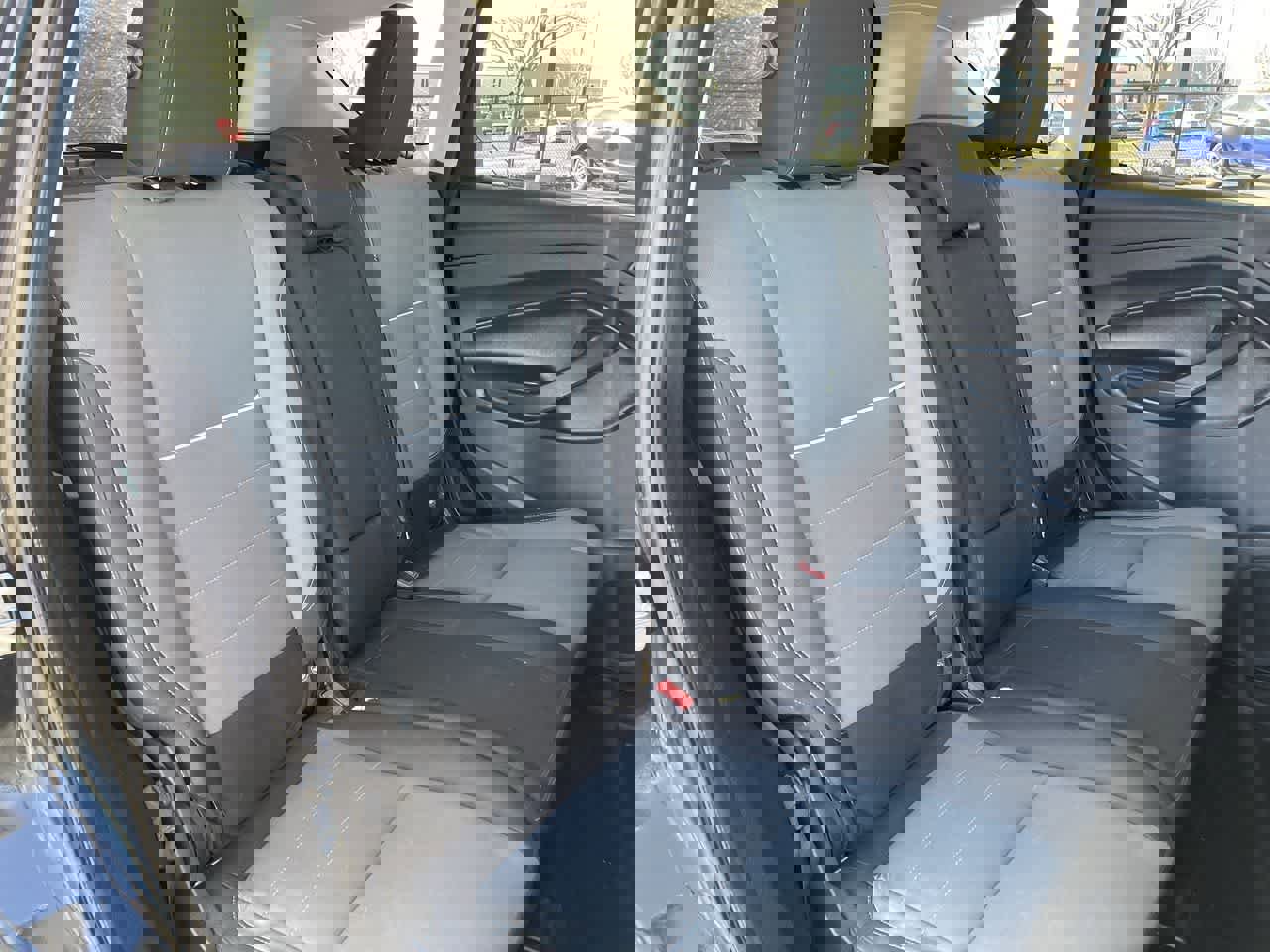 Used 2015 Ford Escape SE w/ Equipment Group 201A image 15