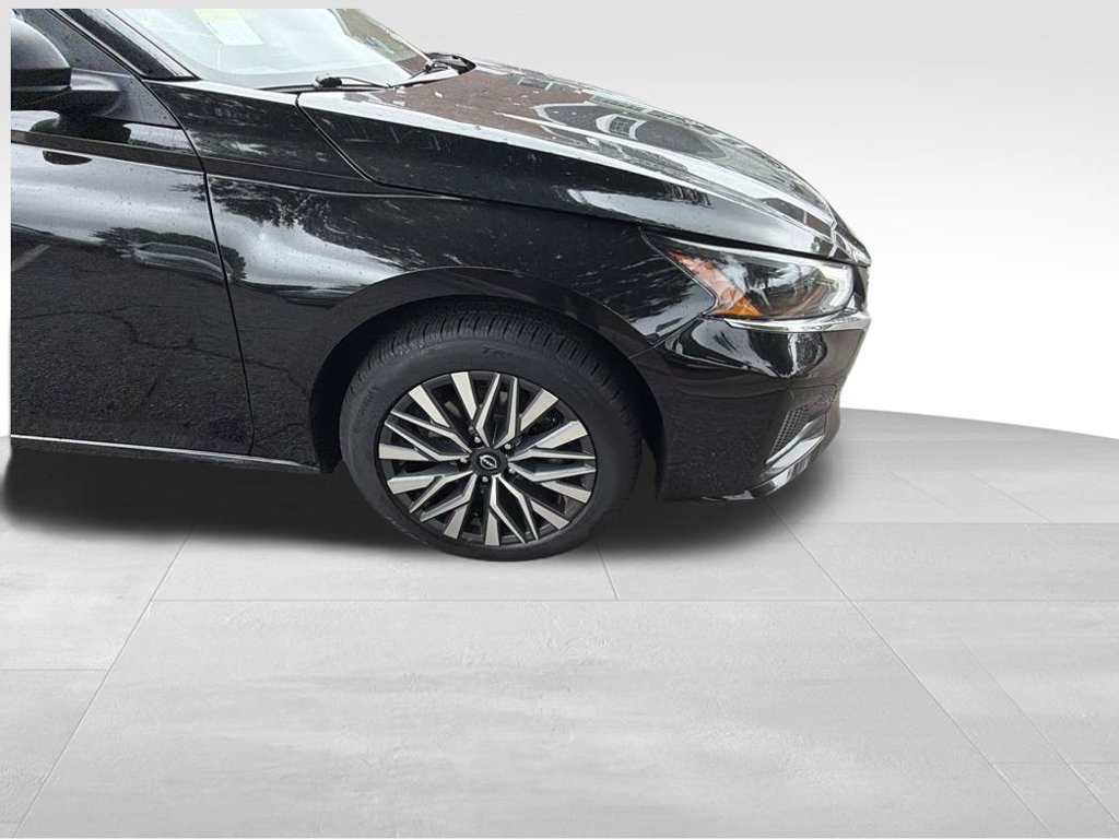 Used 2025 Nissan Altima 2.5 SV AWD/4WD image 4