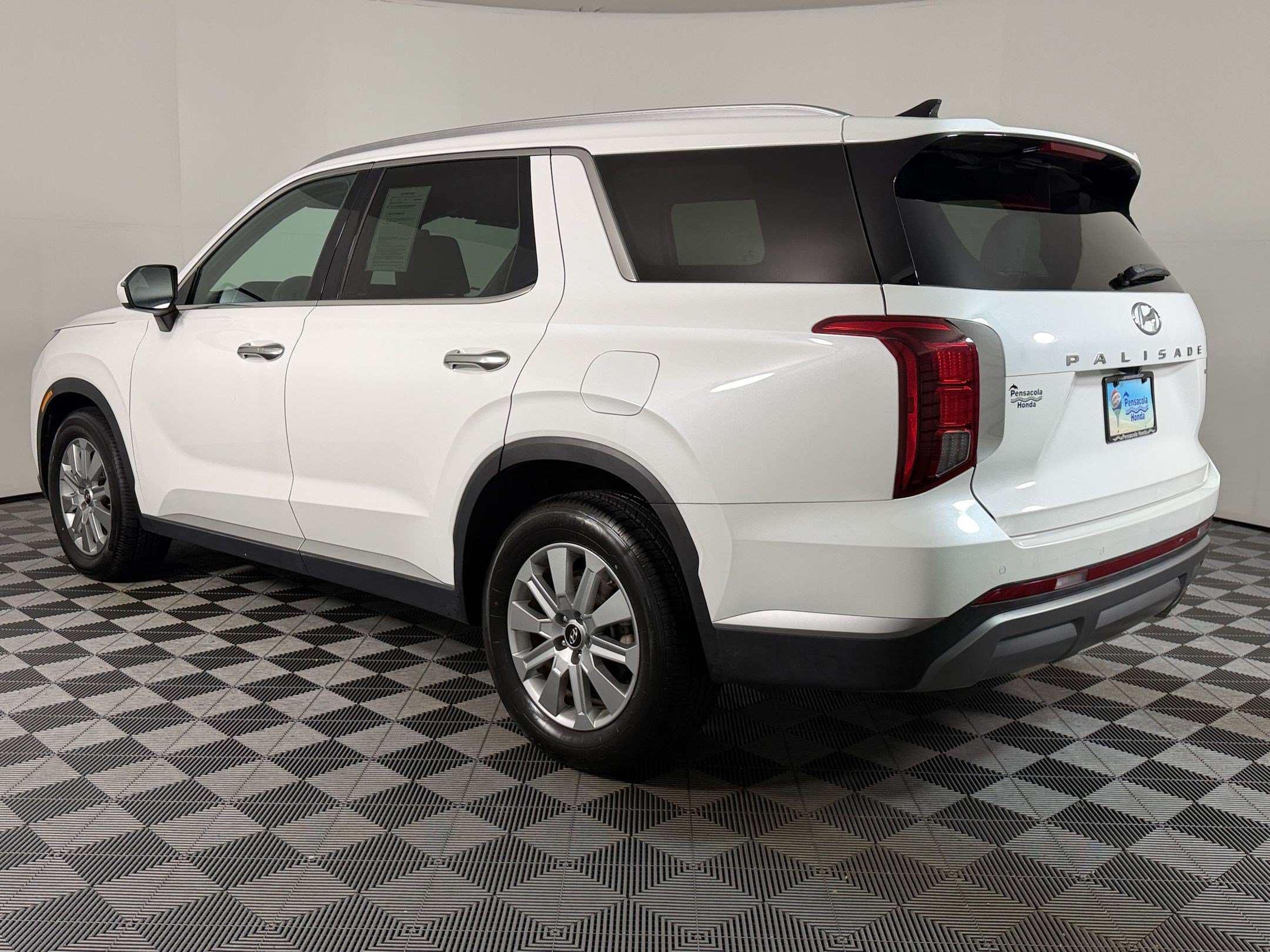 Used 2025 Hyundai Palisade SEL AWD/4WD image 2