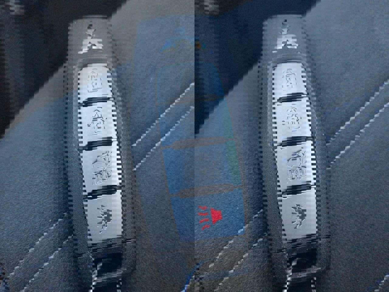 Used 2024 Mitsubishi Outlander SE image 29