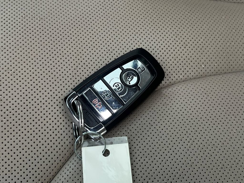 Used 2023 Lincoln Nautilus Reserve w/ Equipment Group 201A image 24