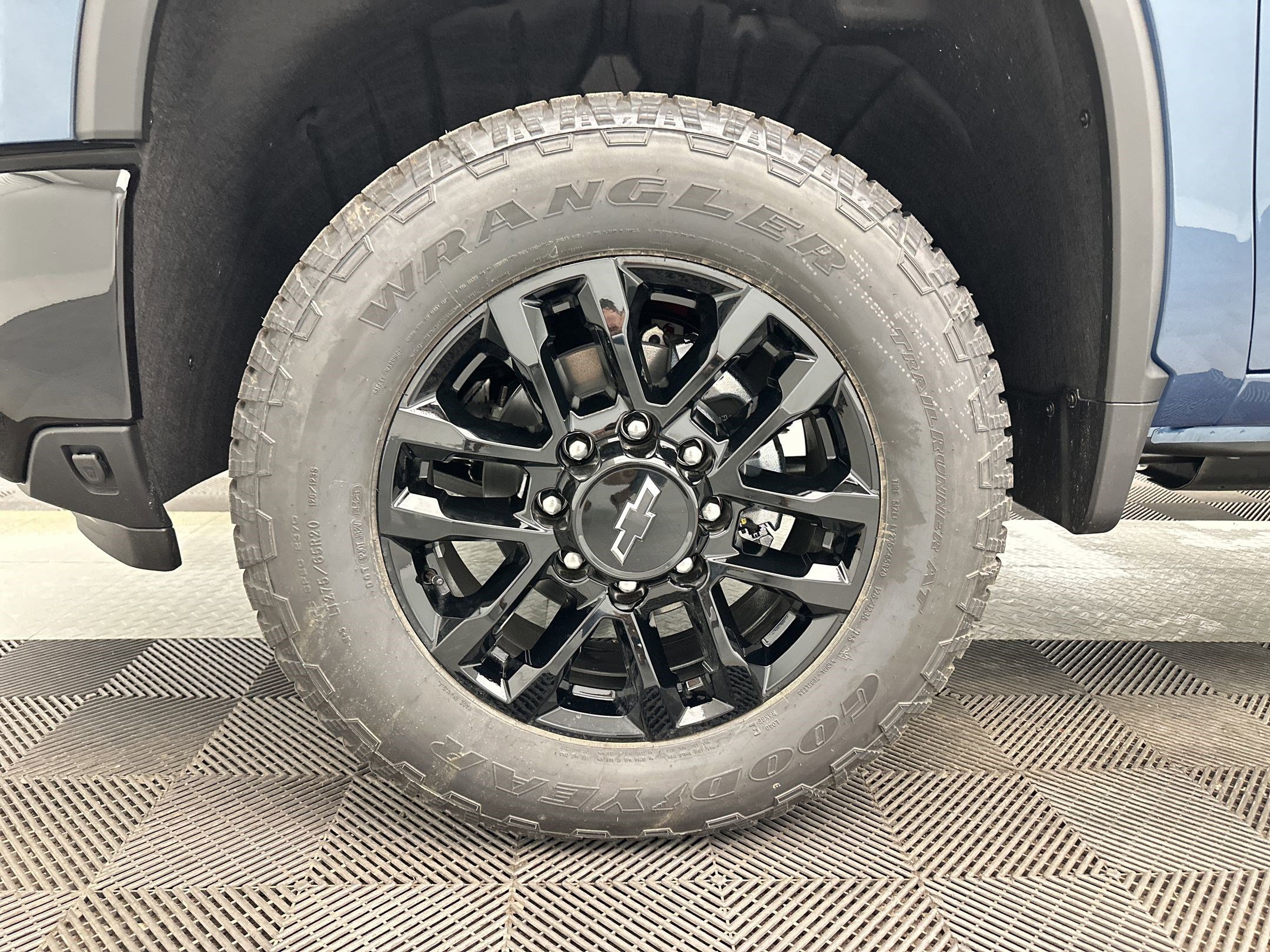 New 2026 Chevrolet Silverado 2500 Custom w/ Custom Value Package AWD/4WD image 11