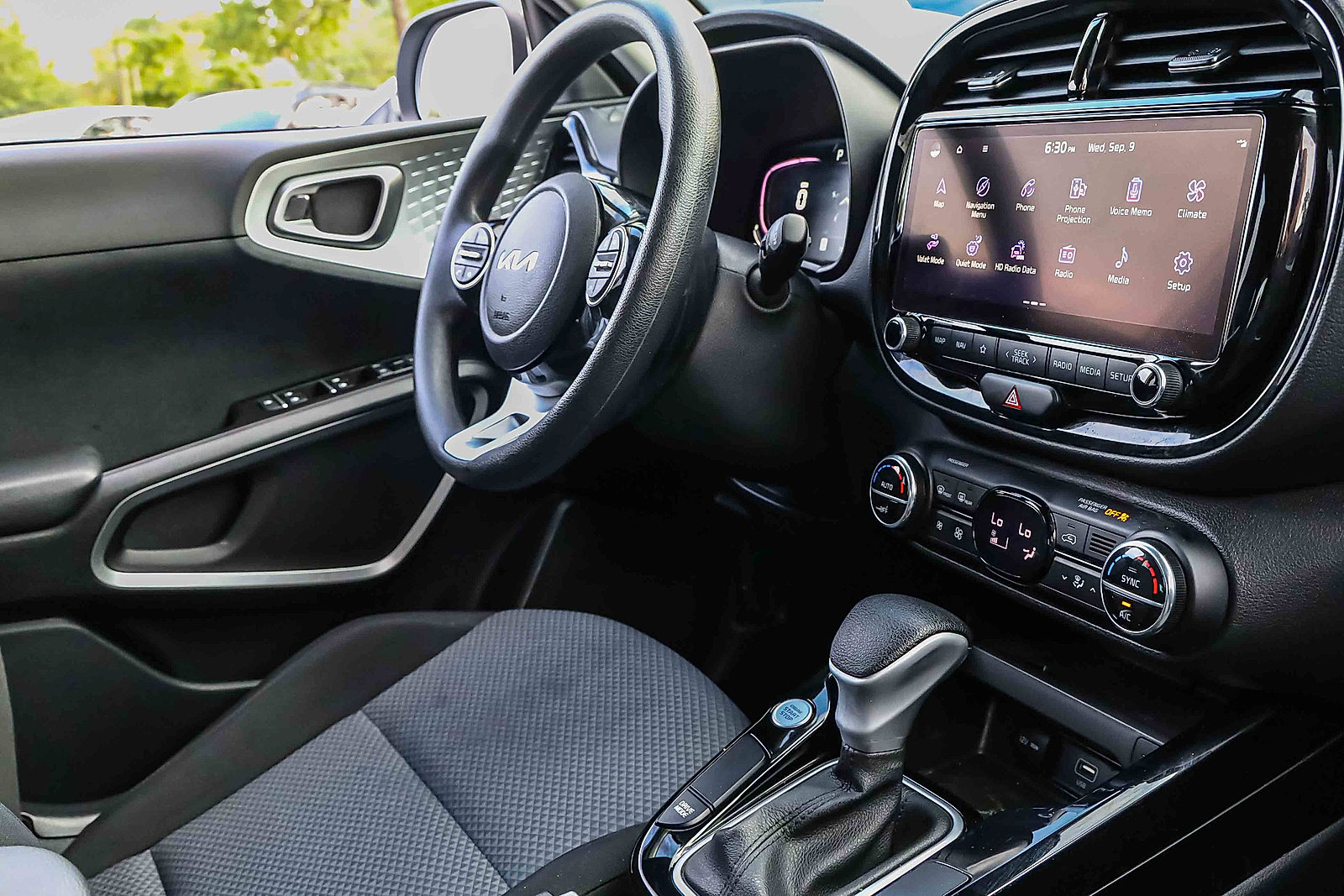 Certified 2023 Kia Soul S FWD image 25