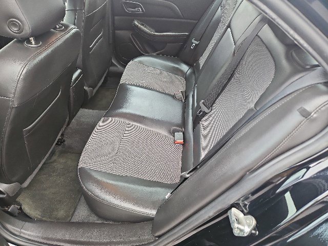 Used 2016 Chevrolet Malibu LT w/ Power Convenience Package FWD image 8