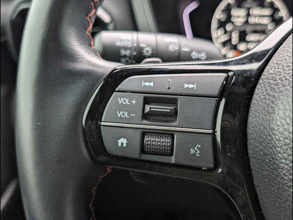 Used 2025 Honda Pilot TrailSport image 25