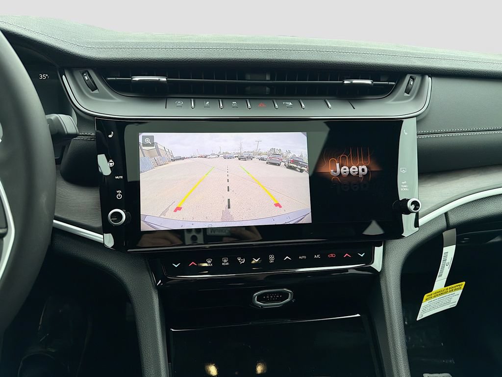 New 2026 Jeep Grand Cherokee Altitude AWD/4WD image 33