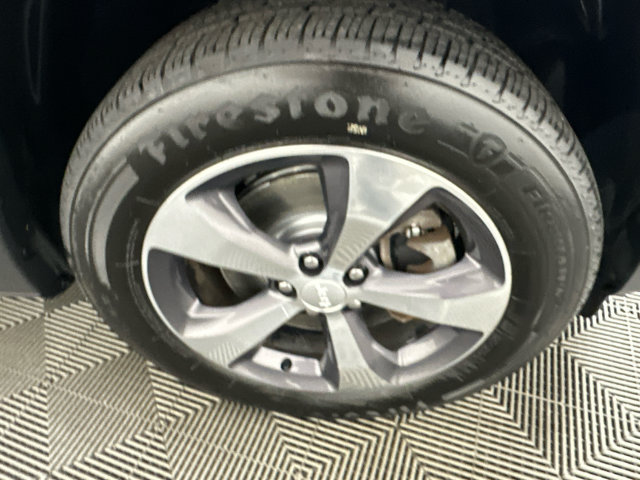 Used 2019 Jeep Cherokee Limited AWD/4WD image 35