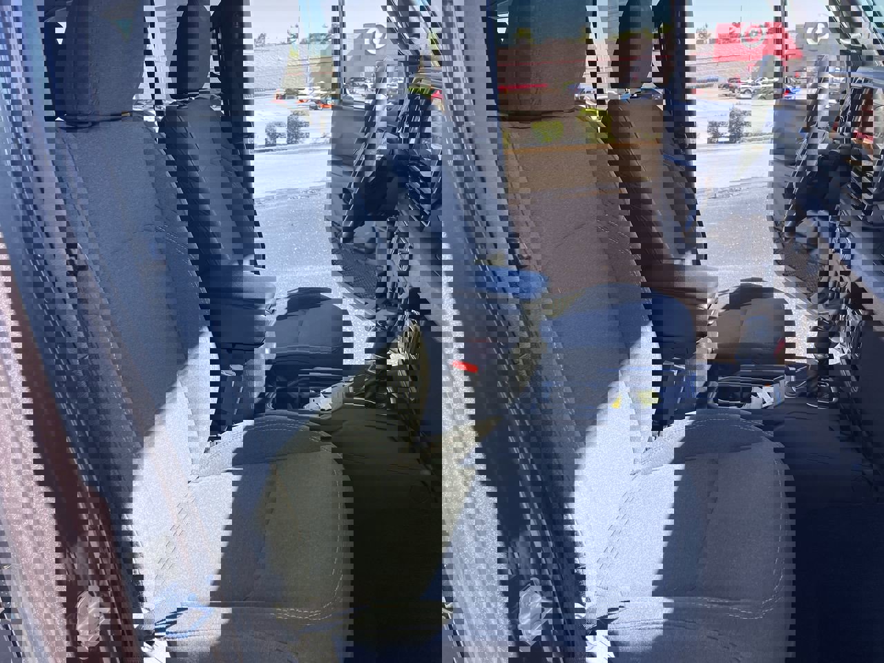 Used 2024 Jeep Wrangler Sport S image 27