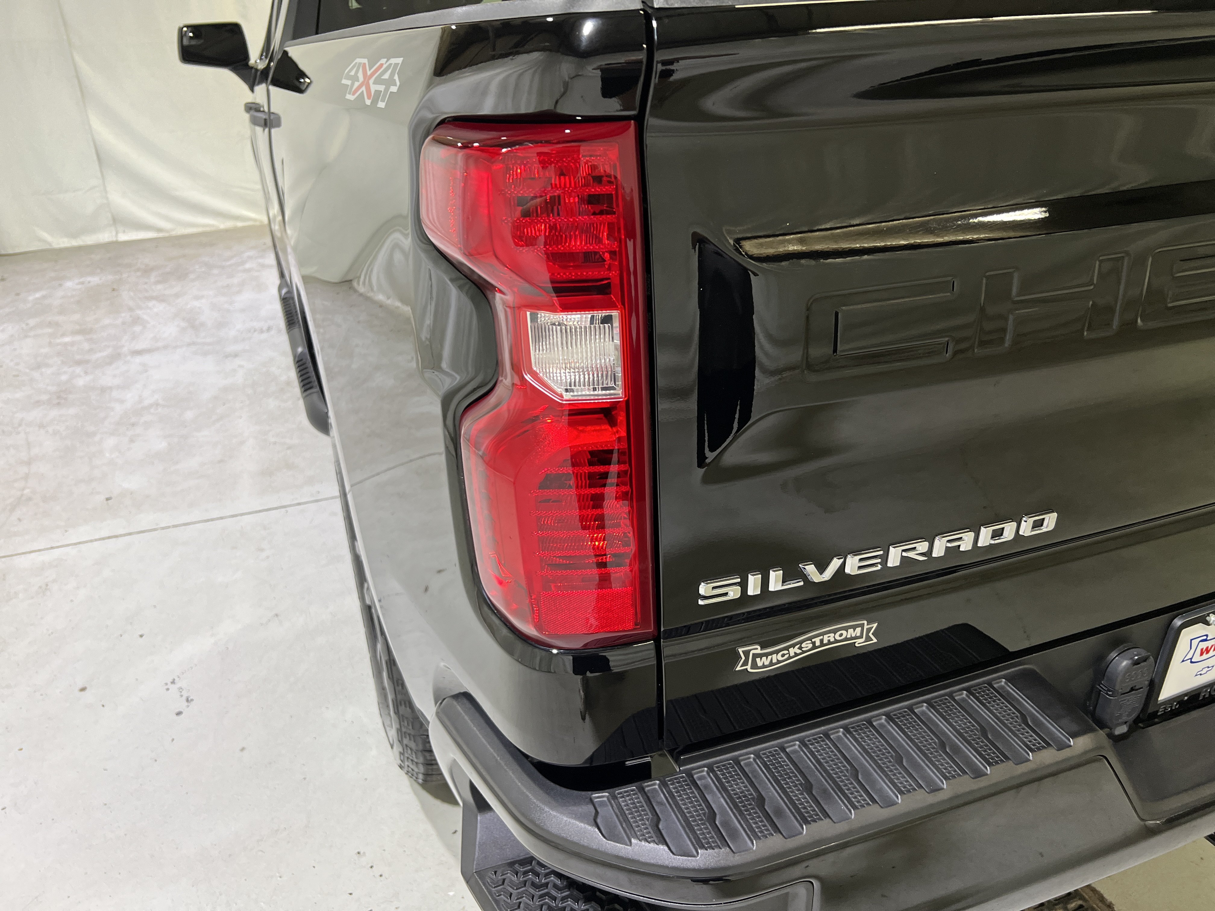 Certified 2023 Chevrolet Silverado 1500 Custom AWD/4WD image 10