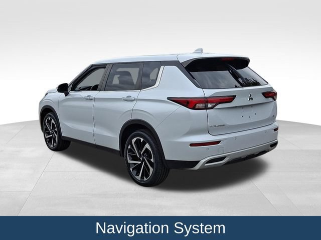 Used 2023 Mitsubishi Outlander SE FWD image 5