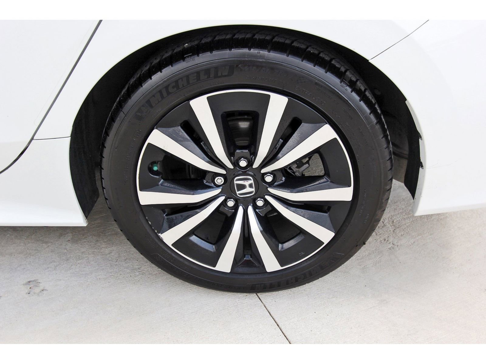 Used 2023 Honda Civic EX image 29