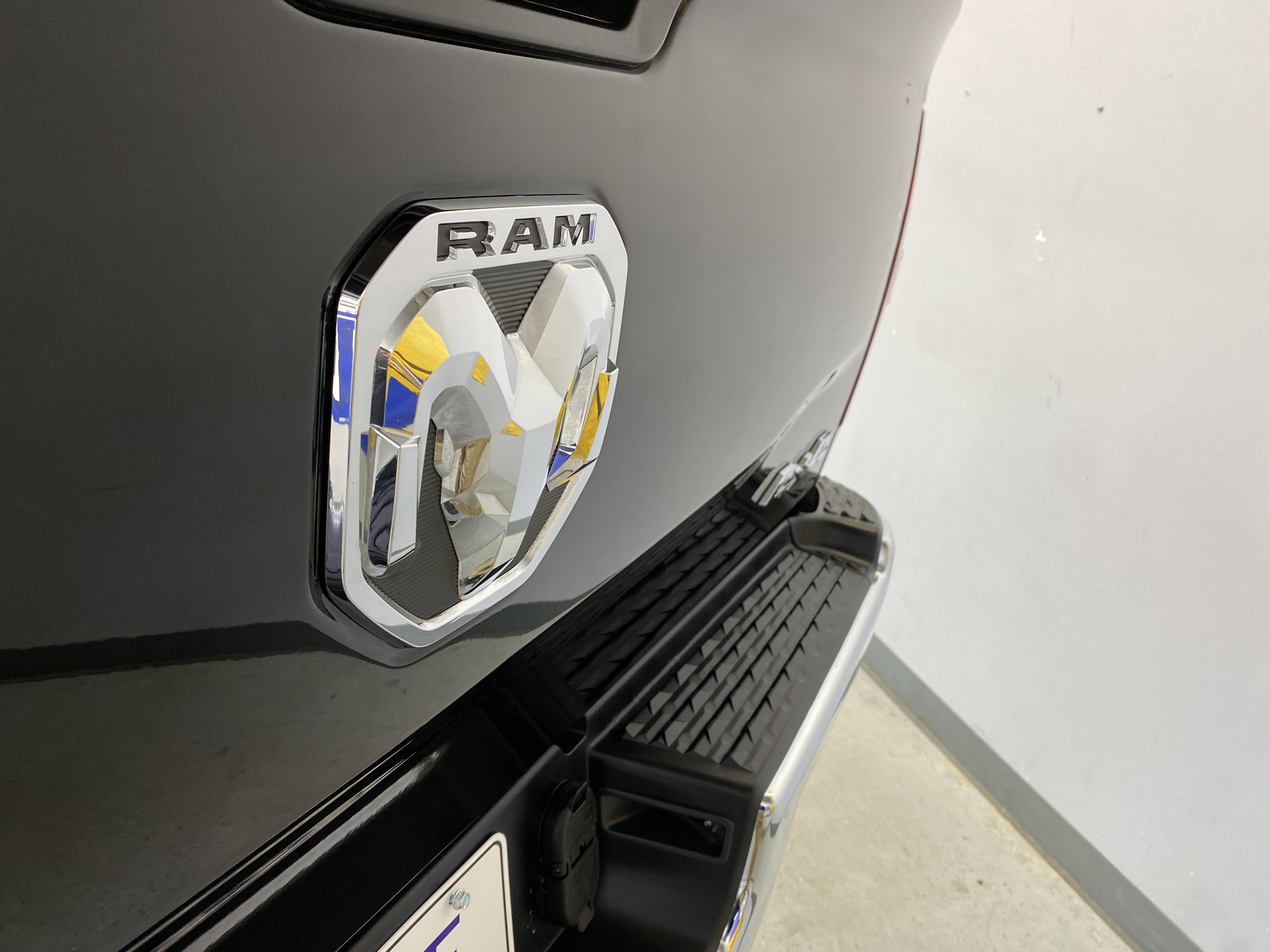 Used 2024 RAM 2500 Big Horn w/ Bed Utility Group image 17