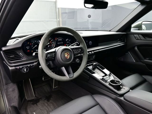 Certified 2024 Porsche 911 Carrera GTS image 4