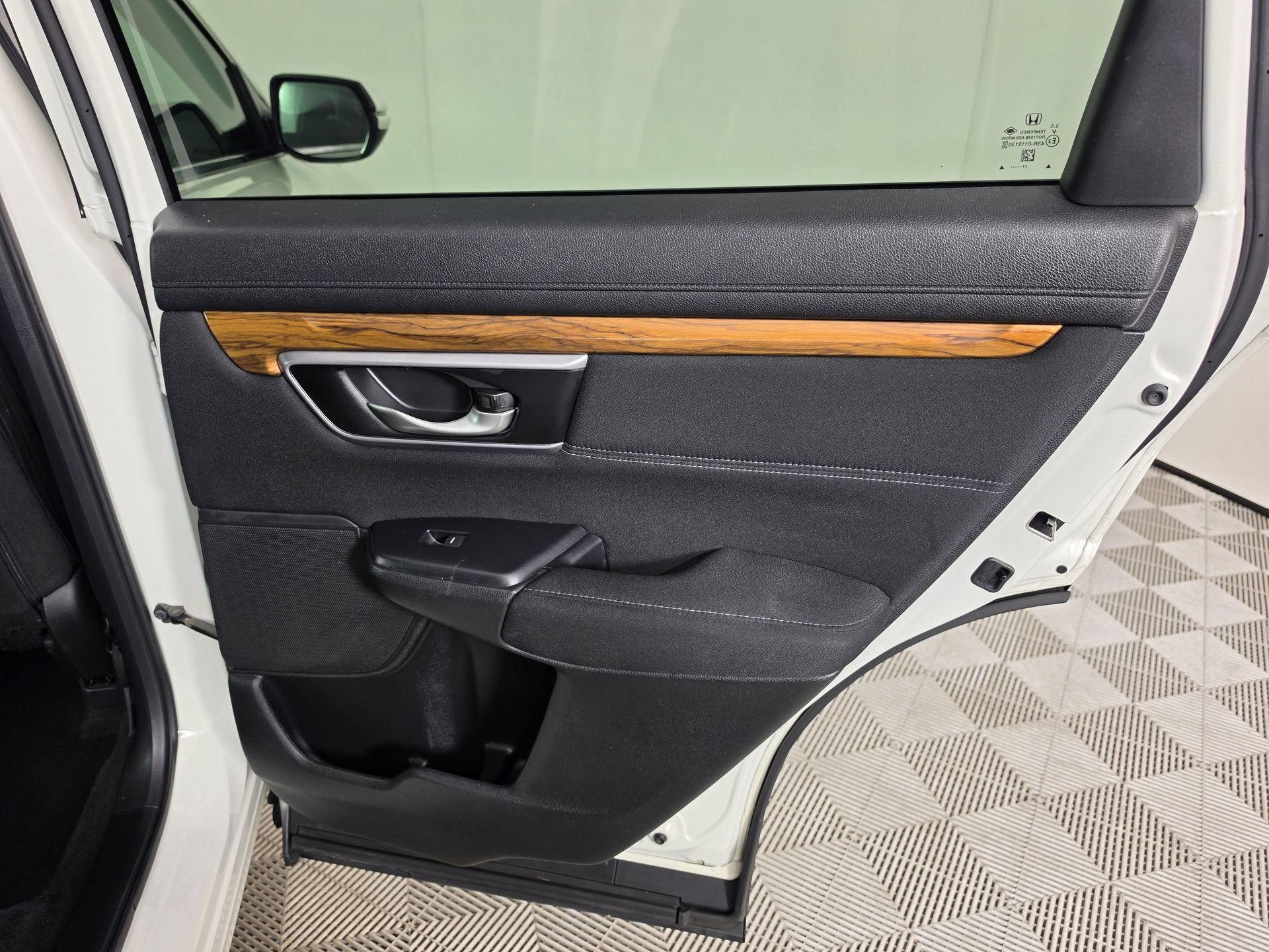 Used 2017 Honda CR-V EX image 44