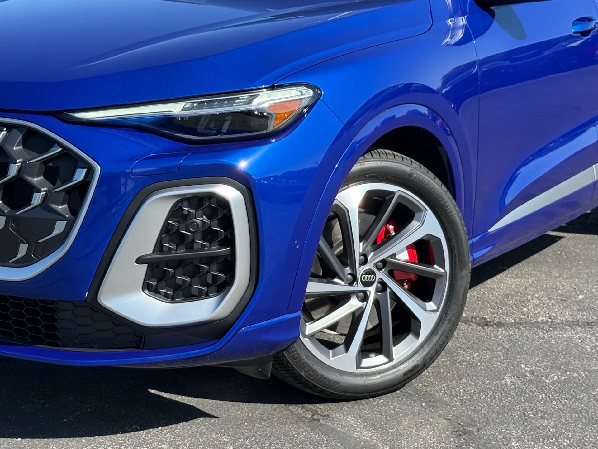 New 2026 Audi SQ5 Premium AWD/4WD image 3