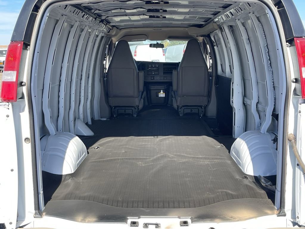 New 2025 GMC Savana 2500 Extended w/ Driver Convenience Package image 24