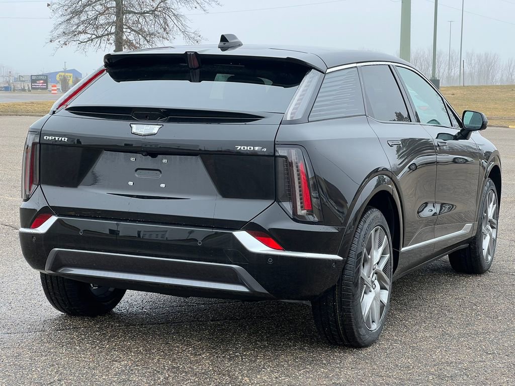 New 2026 Cadillac Optiq Luxury 1 image 40