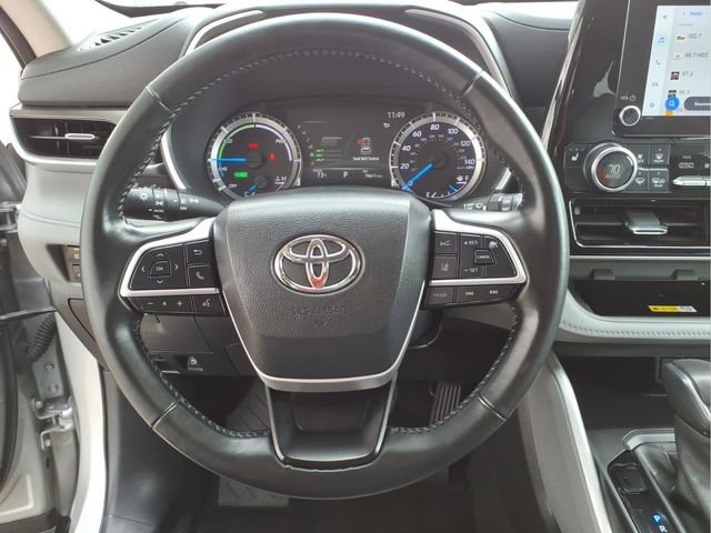 Used 2023 Toyota Highlander XLE image 15
