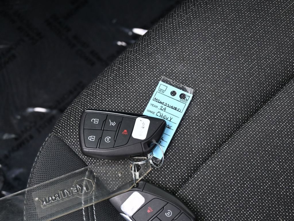 Used 2024 Chevrolet Traverse LS image 18