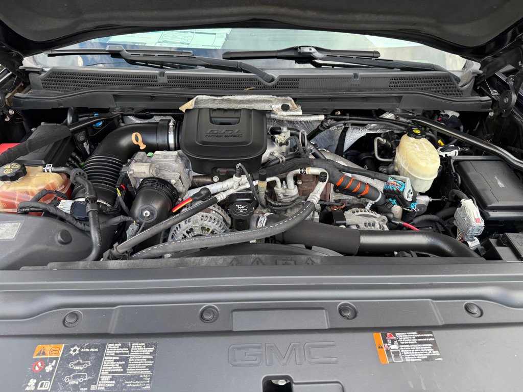 Used 2015 GMC Sierra 2500 Denali w/ Duramax Plus Package image 27