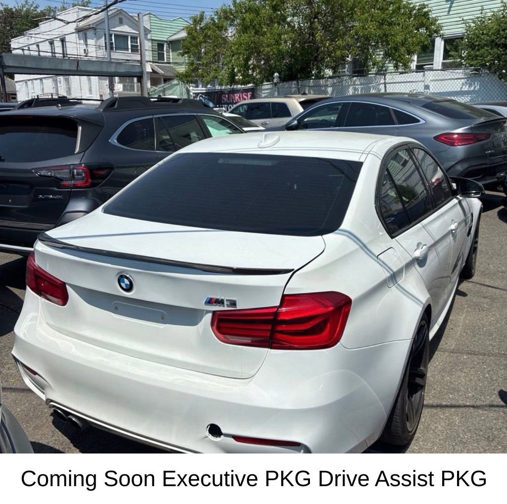 Used 2018 BMW M3 RWD image 3