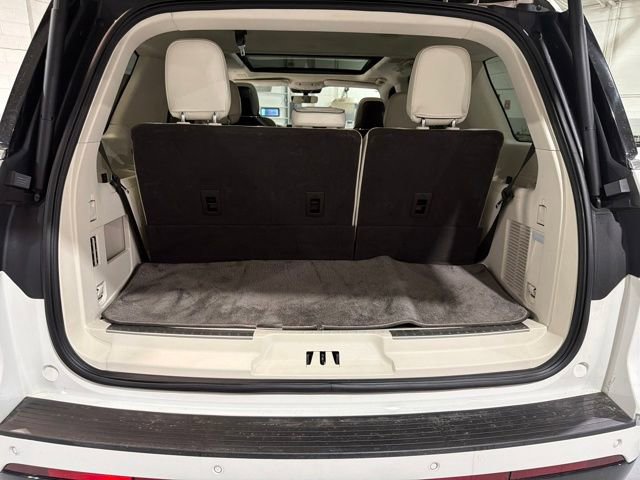 Certified 2024 Lincoln Navigator Black Label image 27