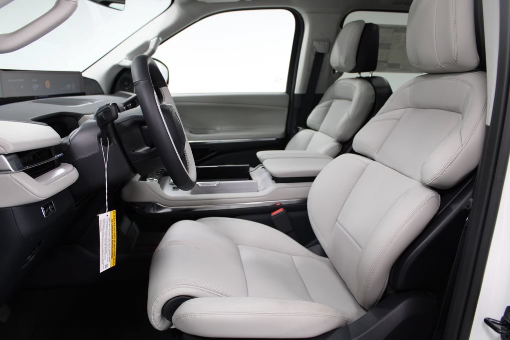 New 2026 Lincoln Navigator L Reserve AWD/4WD image 25