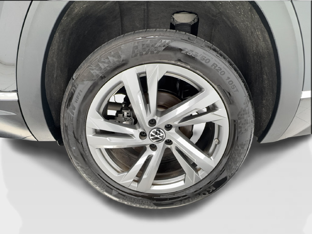 Used 2024 Volkswagen Atlas Cross Sport SEL R-Line AWD/4WD image 14