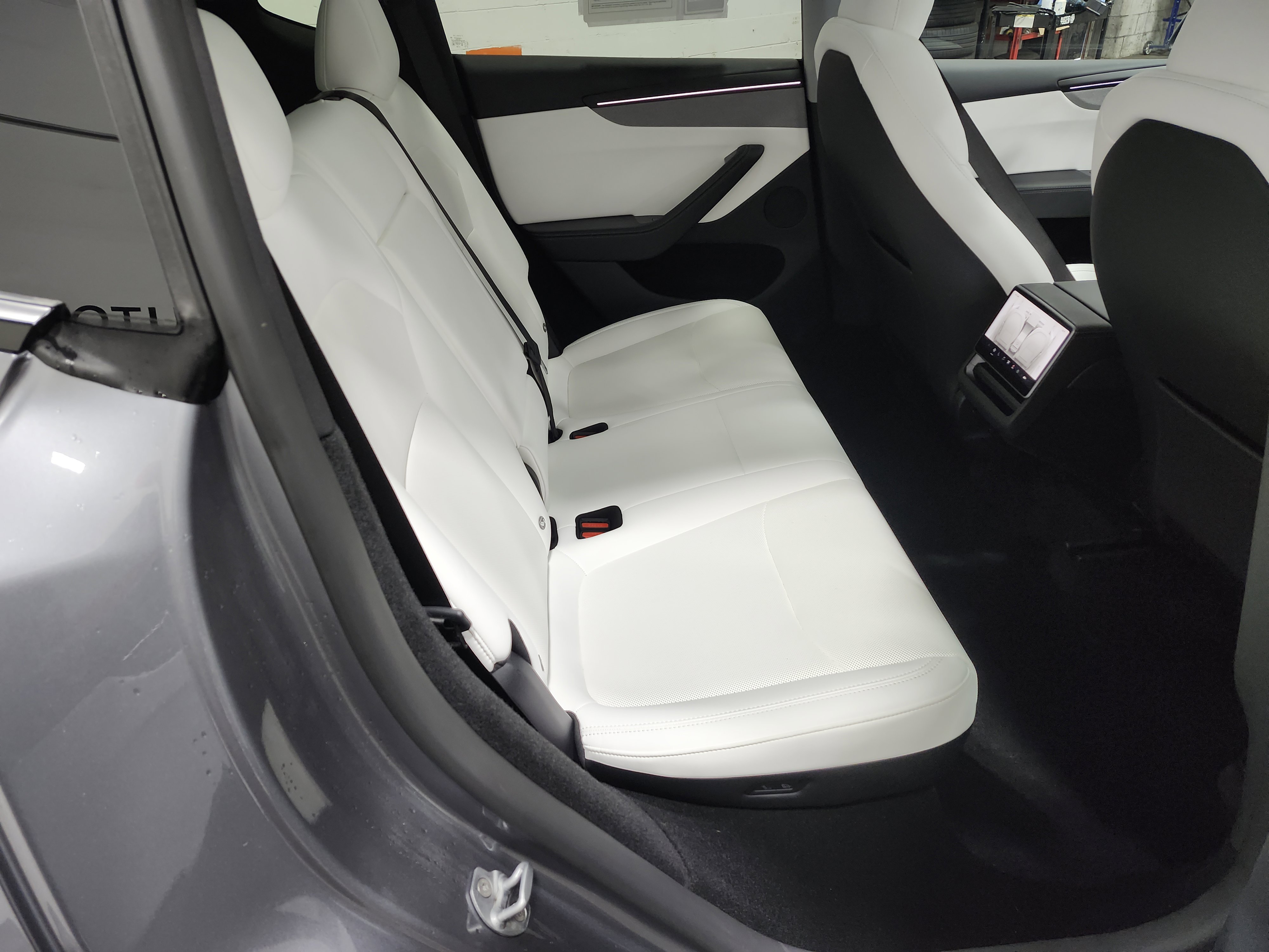 Used 2026 Tesla Model Y image 18