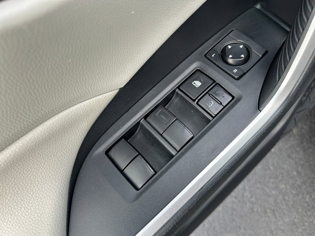 Certified 2020 Toyota RAV4 XLE w/ Convenience Package image 20